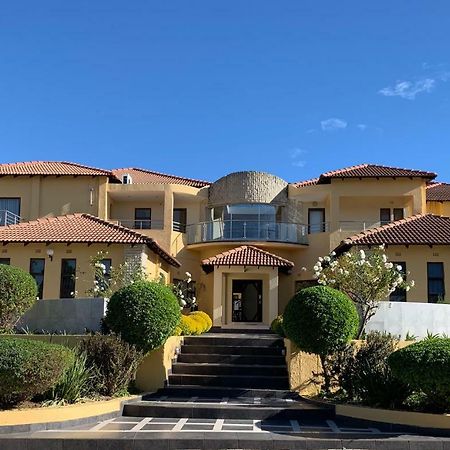Bella Casa Guesthouse Johannesburg Bagian luar foto