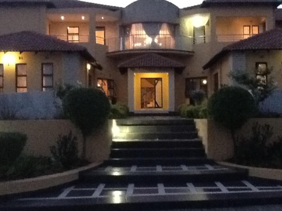Bella Casa Guesthouse Johannesburg Bagian luar foto